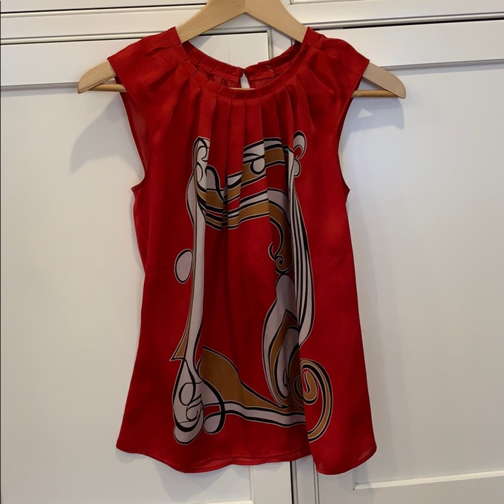 Sleeveless shirt from the Loft